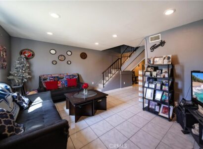 1280 Denver Lane D 5