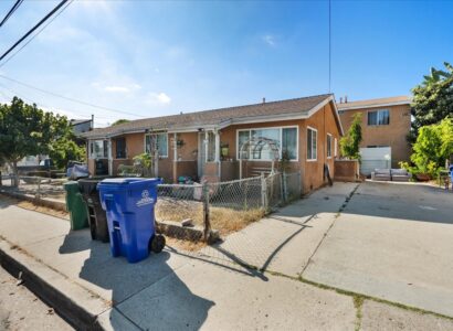 6736-38 Kelly St 1
