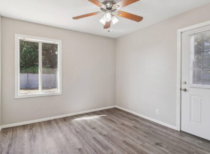 6533-Lemarand-Ave 10