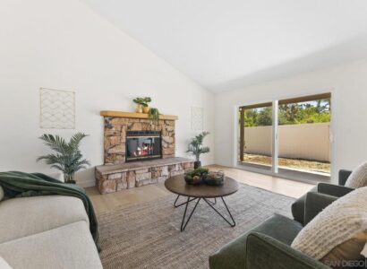 3195 Calle de Oro 11