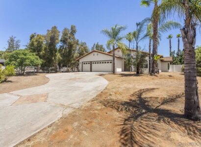 3195 Calle de Oro 28