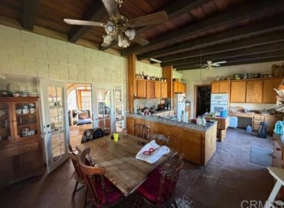 20042-Deerhorn-Valley-Rd-4b