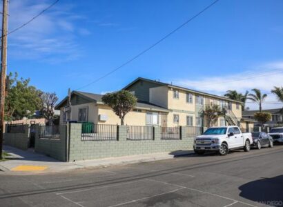 200 E Park Avenue 2