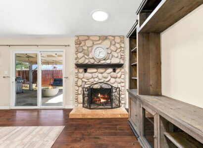 25-web-or-mls-Radiate_1105NidrahSt-25