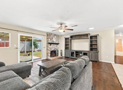 27-web-or-mls-Radiate_1105NidrahSt-27