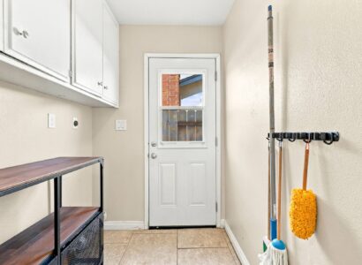 39-web-or-mls-Radiate_1105NidrahSt-39