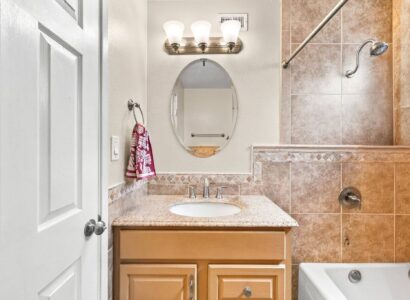 53-web-or-mls-Radiate_1105NidrahSt-53