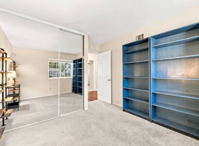 58-web-or-mls-Radiate_1105NidrahSt-58