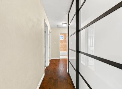 60-web-or-mls-Radiate_1105NidrahSt-60